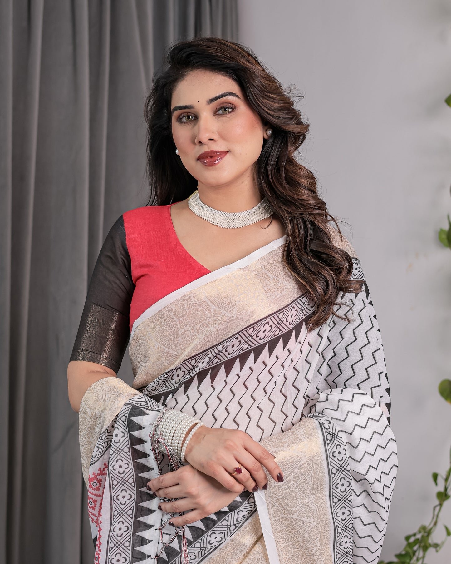 Ivory Handloom Linen Saree with Black & Red Geometric Tribal Print and Zari Border | Bold Ethnic Drape | 5.5m Saree + 0.8m Blouse