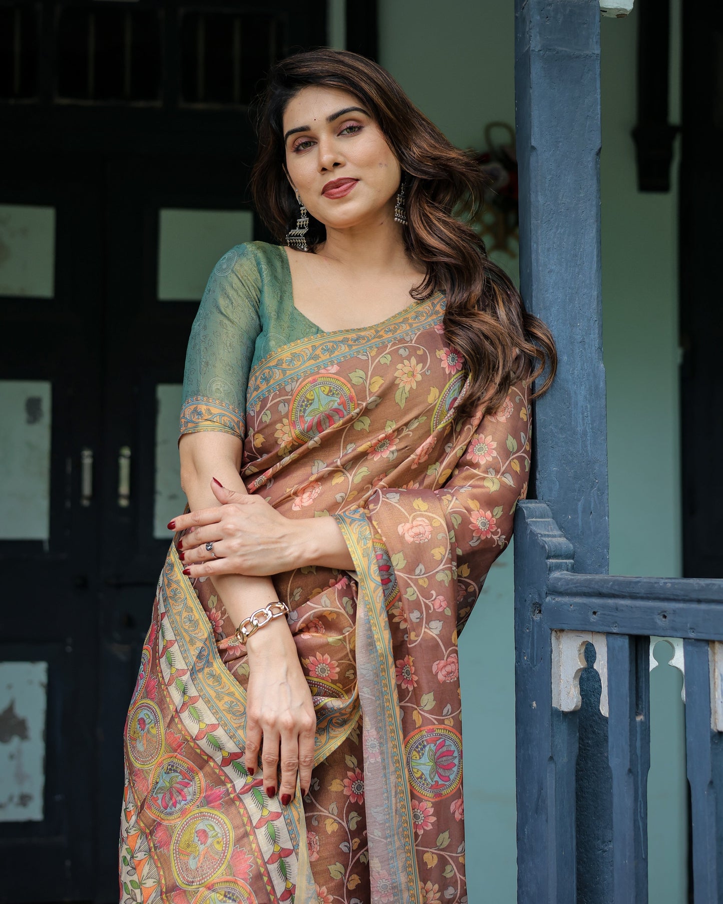 Rust Red Handloom Cotton Saree with Madhubani Fish Art & Floral Motifs – Contrast Blouse