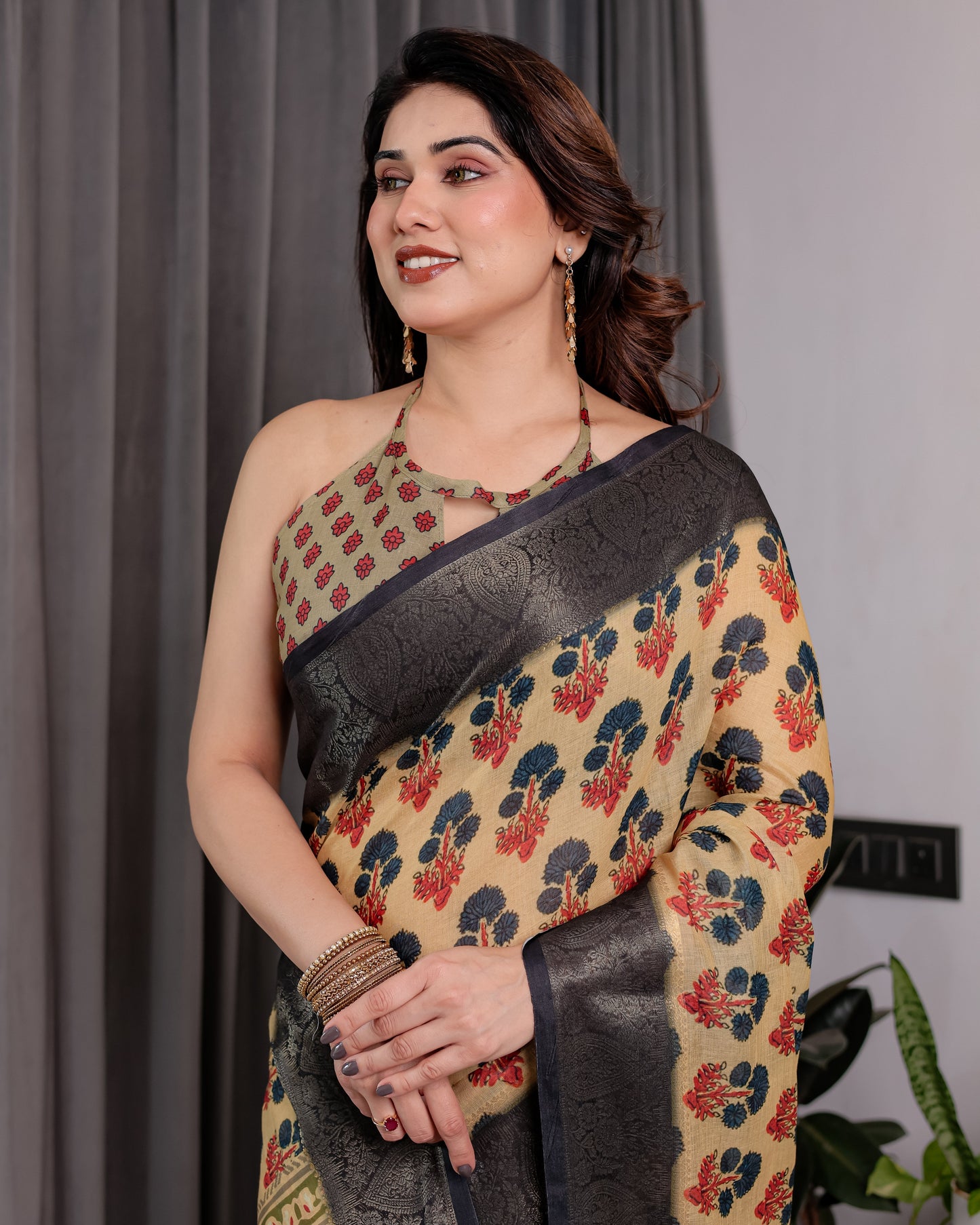 Beige Handloom Linen Saree with Red-Blue Floral Buttas & Ethnic Pallu | Antique Black Zari Border & Tassels | Attached Blouse | 5.5m Saree + 0.8m Blouse